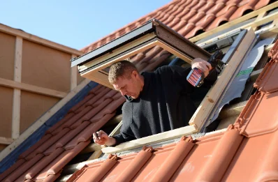 Pose de fenêtres de toit Velux à Gémonville